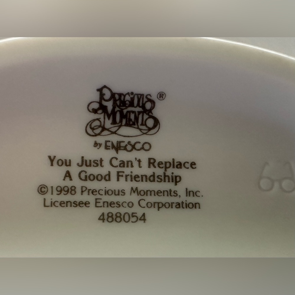 Vintage 1998 Precious Moments “You Just Can’t Replace A Good Friendship” - Picture 14 of 14